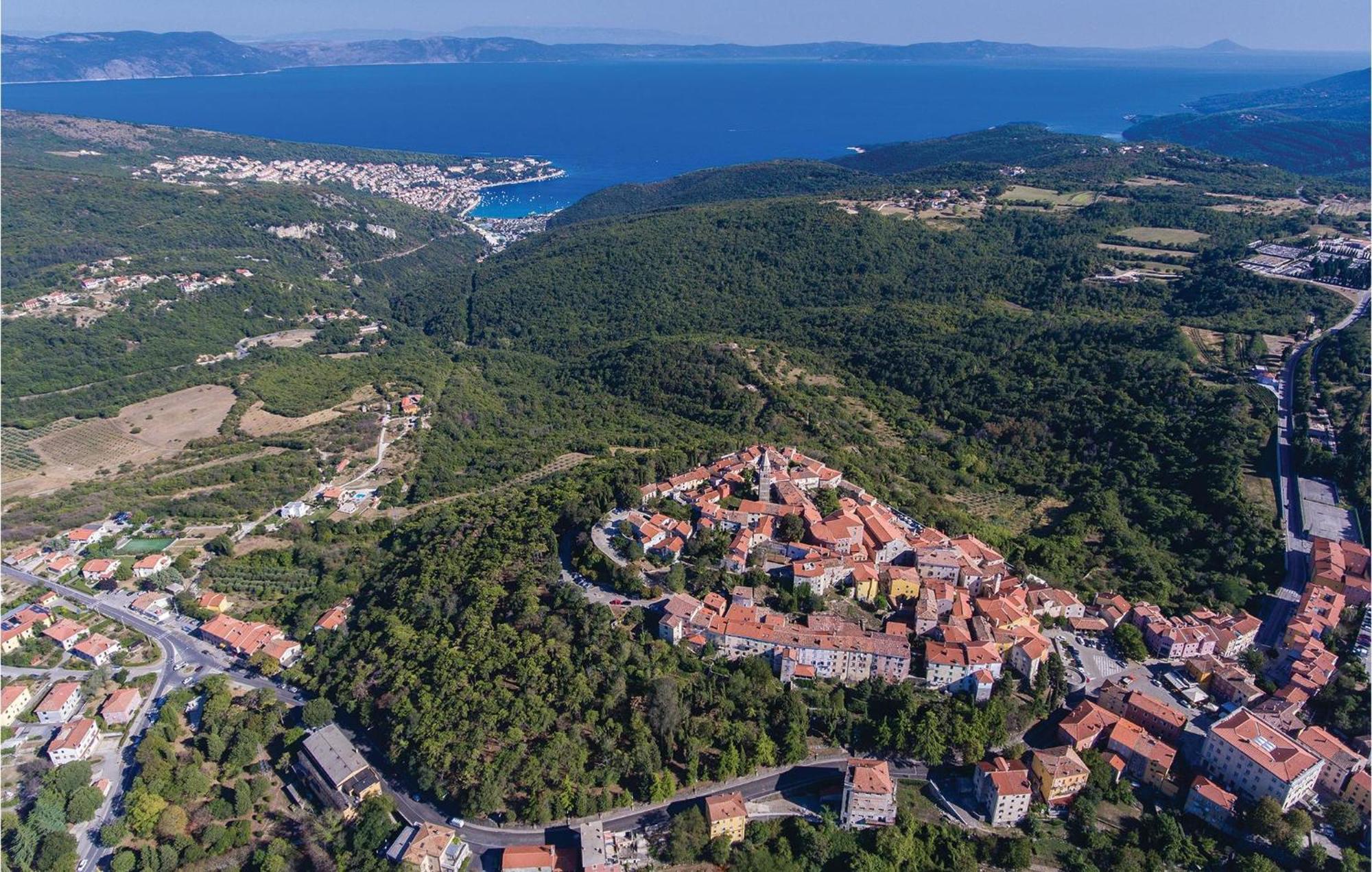 Gorgeous Apartment In Labin With Wifi Eksteriør bilde